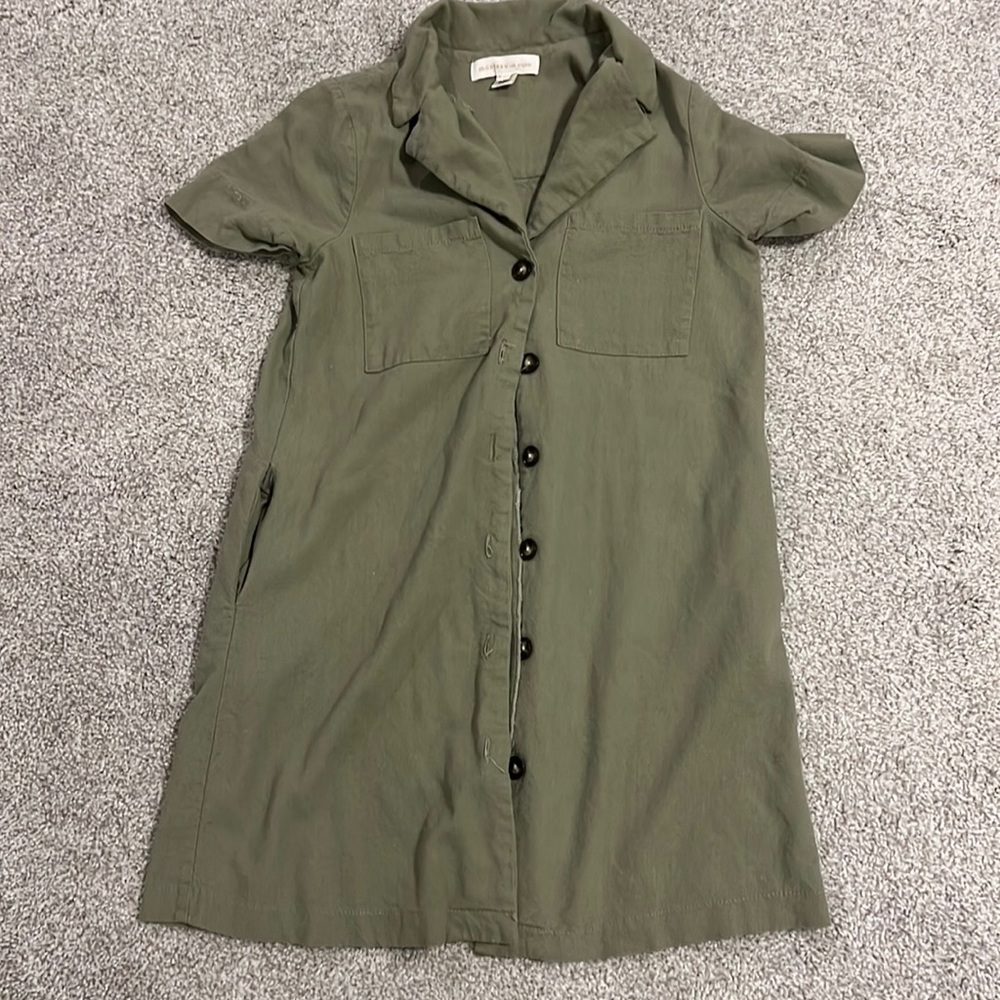 Short olive green Monteau size S mini dress.